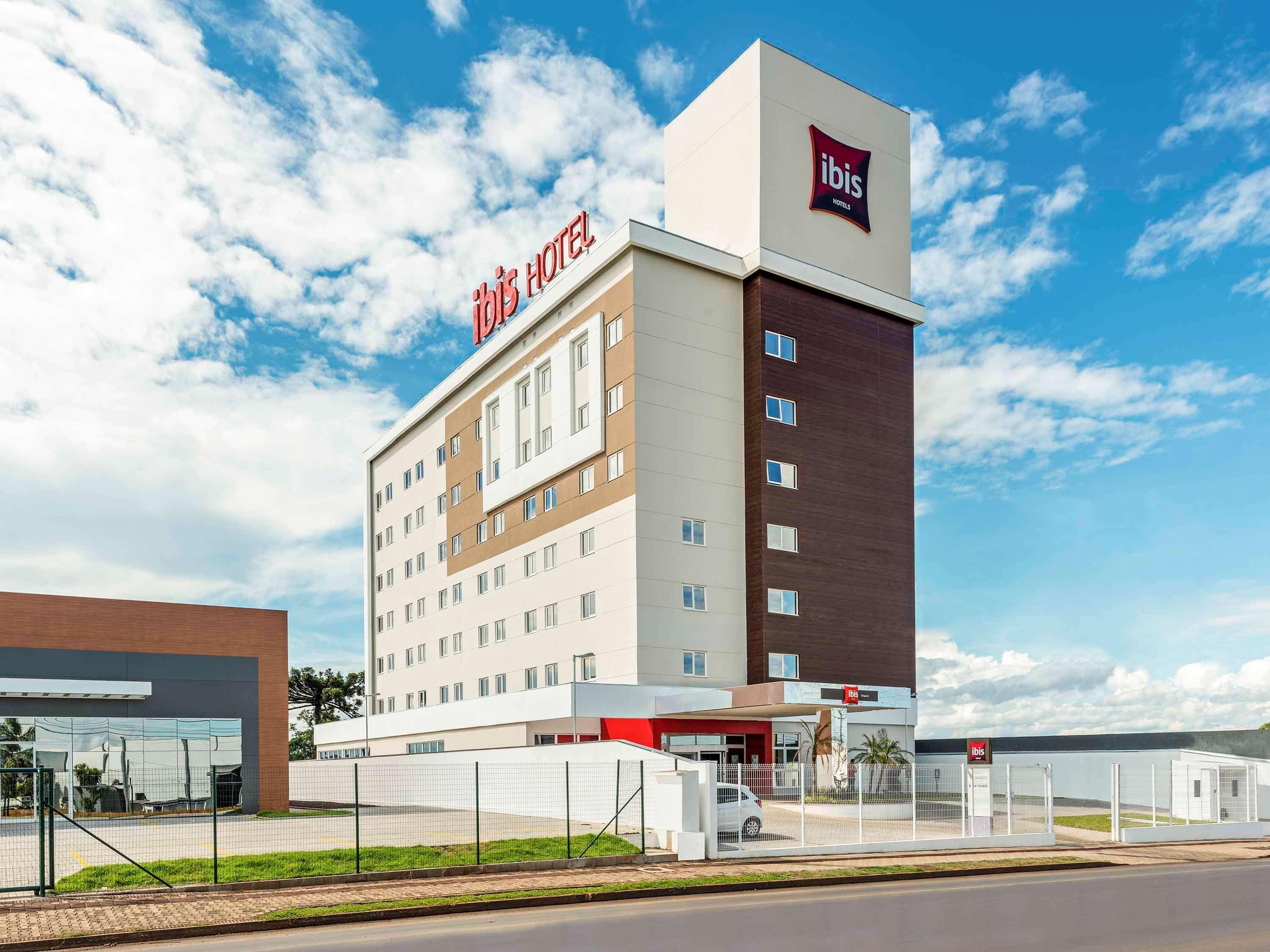 Ibis Chapeco Hotell Exteriör bild