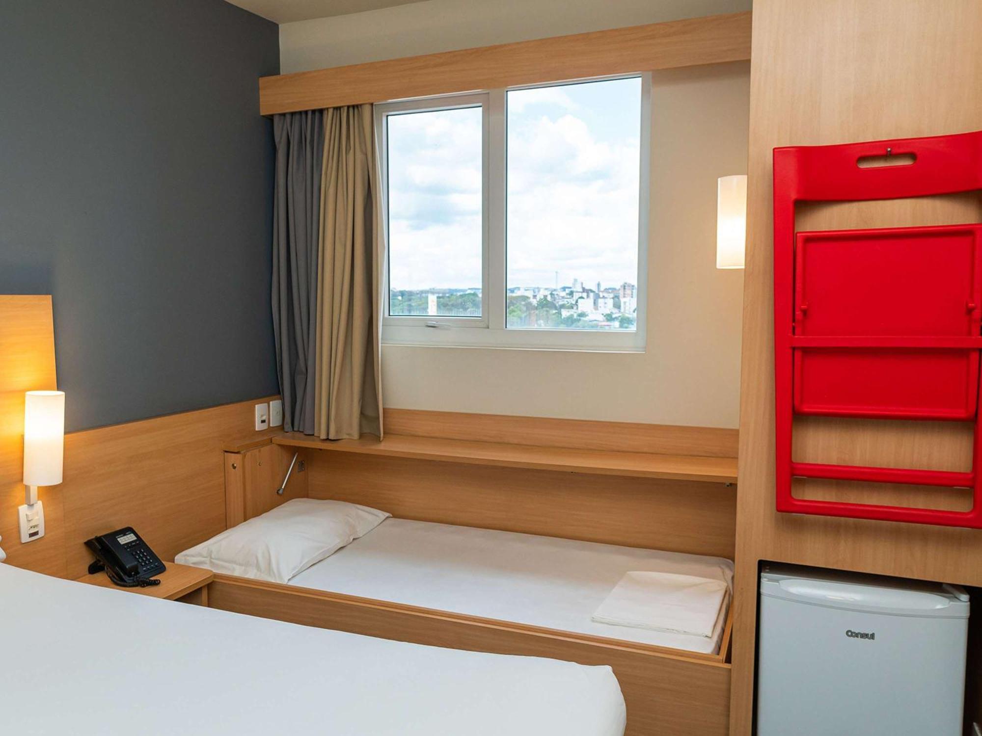 Ibis Chapeco Hotell Exteriör bild