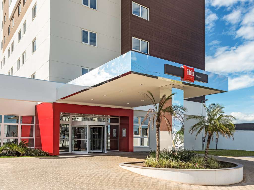 Ibis Chapeco Hotell Exteriör bild